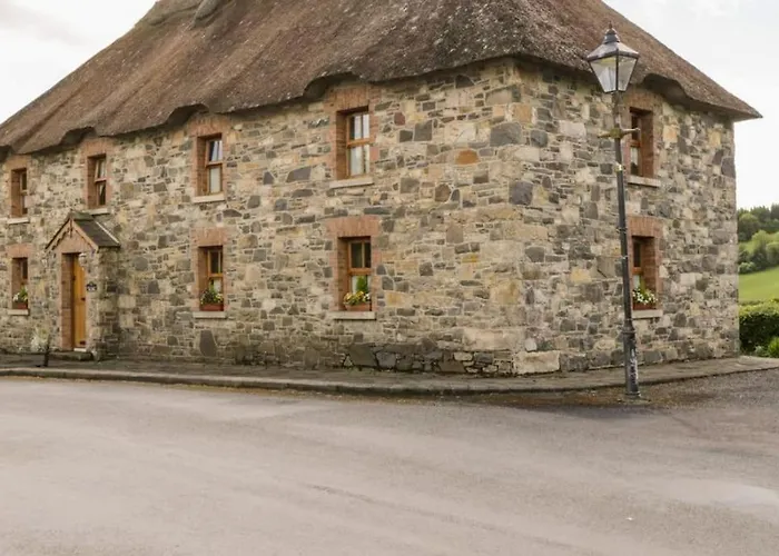 An Maide Ban, * Cootehill